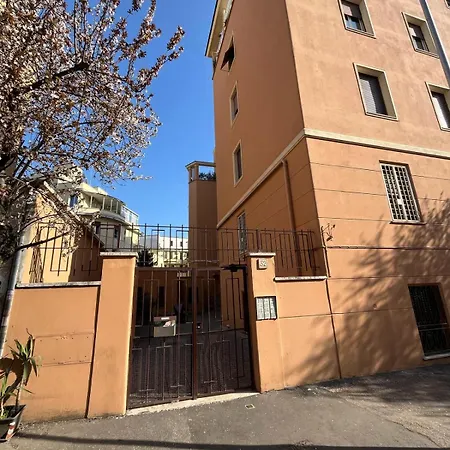 Cortile San Tommaso *